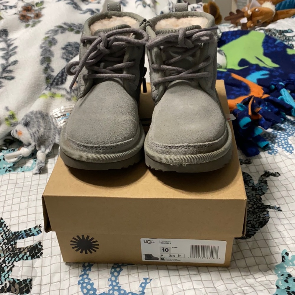 Boys Grey Toddler size 10 Uggs